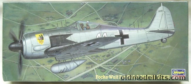 Hasegawa 1/72 Focke-Wulf Fw-190 A-6 - Nacht Jager Night Figher, AP131 plastic model kit
